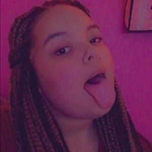 Meet your Posher, Hayley